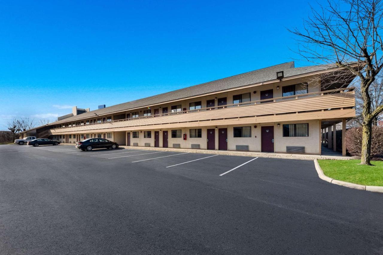 Rodeway Inn Columbus Exterior photo