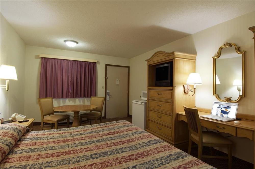 Rodeway Inn Columbus Room photo